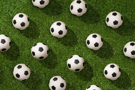 用户在手机上使用 米兰体育 应用